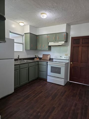 3007 Fox Drive, Chattanooga, TN 37404