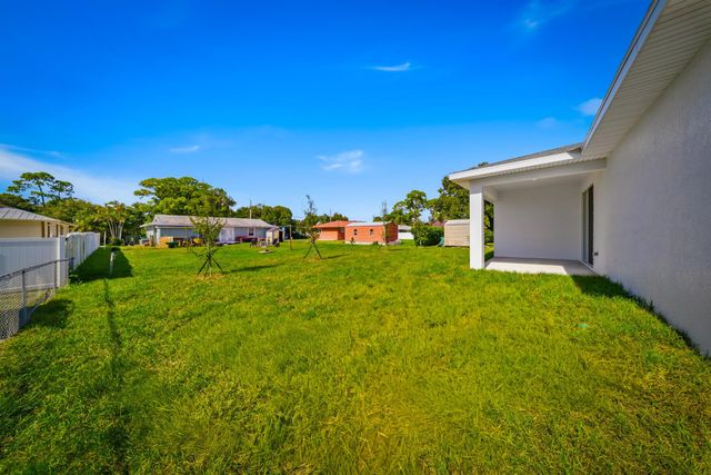 5711 Cassia Drive, Fort Pierce, FL 34982