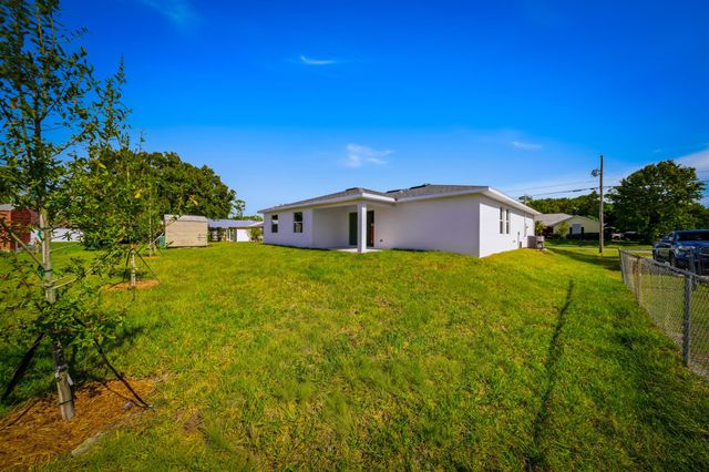 5711 Cassia Drive, Fort Pierce, FL 34982
