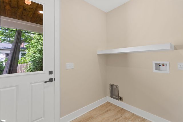 130 Market Bay Court, Simpsonville, SC 29681