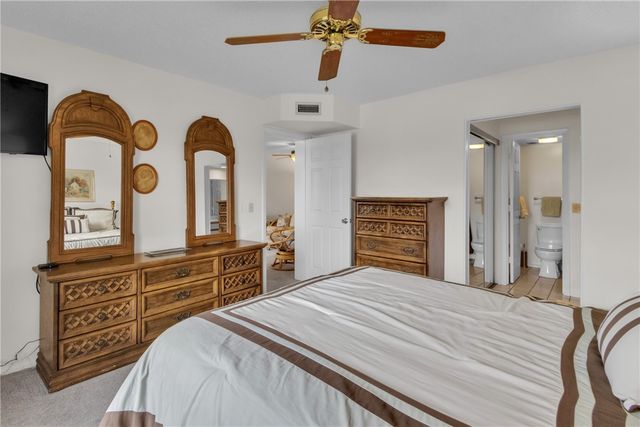 30 Plantation Drive 205, Vero Beach, FL 32966