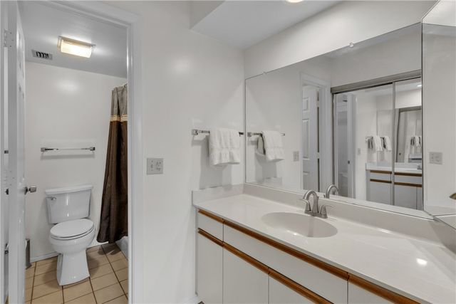 30 Plantation Drive 205, Vero Beach, FL 32966