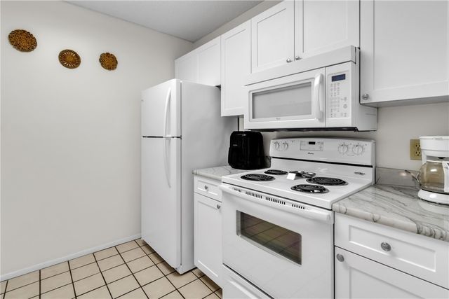 30 Plantation Drive 205, Vero Beach, FL 32966