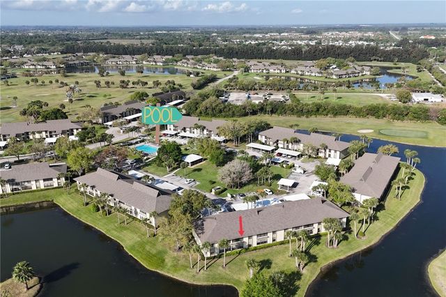 30 Plantation Drive 205, Vero Beach, FL 32966