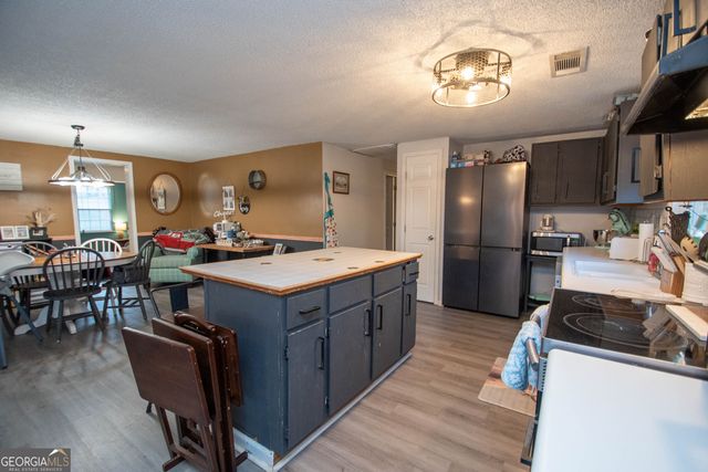 2151 Blue Creek Road, Hogansville, GA 30230