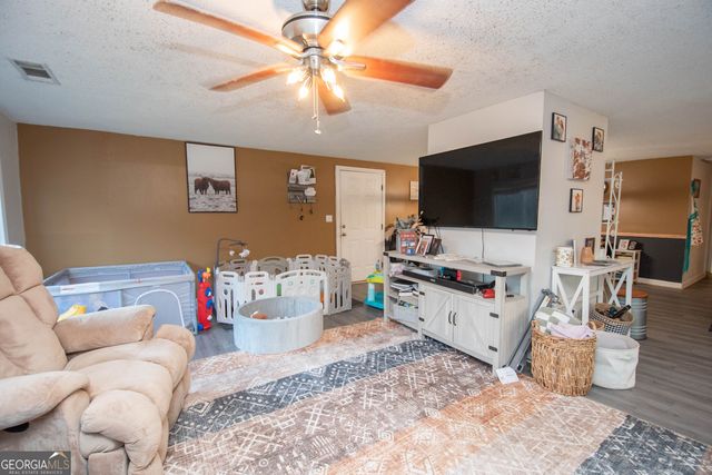 2151 Blue Creek Road, Hogansville, GA 30230