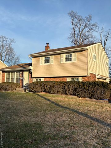 12 Stratford Place, New City, NY 10956