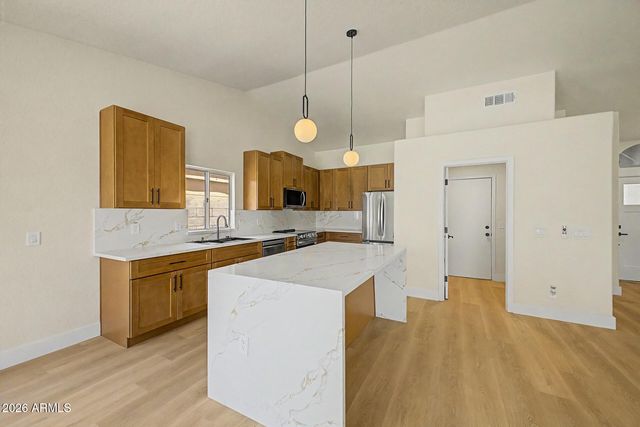 19022 N 24TH Place, Phoenix, AZ 85050