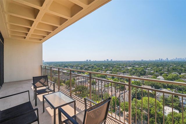 6335 W Northwest Highway 1514, Dallas, TX 75225
