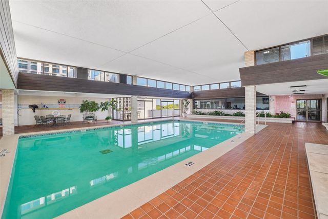 6335 W Northwest Highway 1514, Dallas, TX 75225
