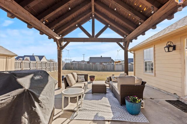 501 Wood Drive, Gunter, TX 75058