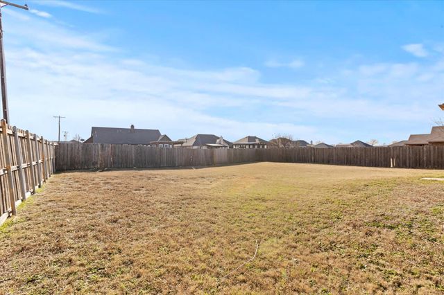 501 Wood Drive, Gunter, TX 75058