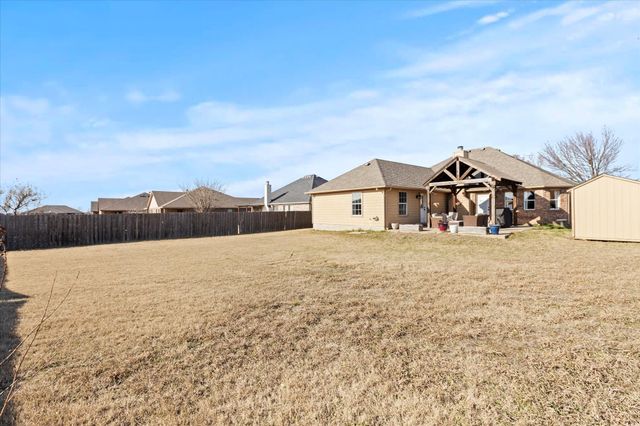 501 Wood Drive, Gunter, TX 75058