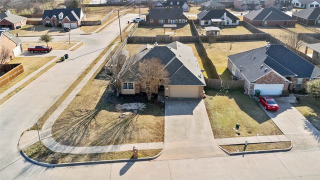 501 Wood Drive, Gunter, TX 75058