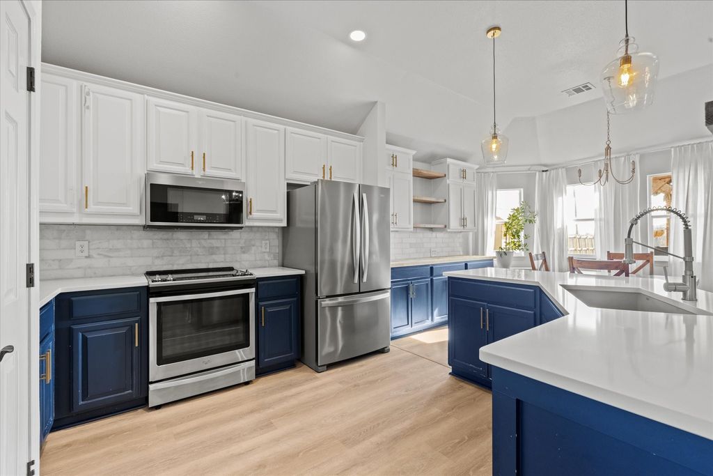 501 Wood Drive, Gunter, TX 75058