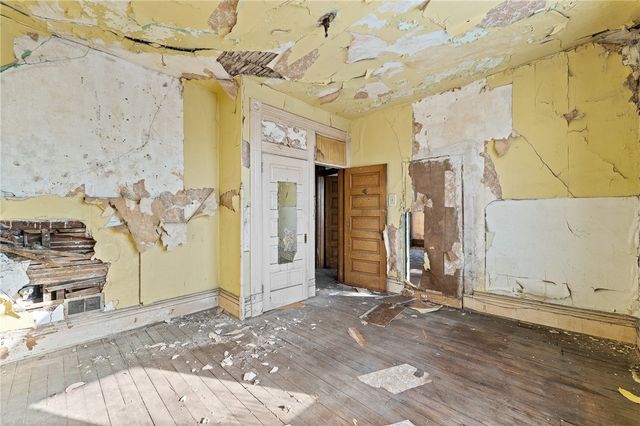 2526 Perrysville Ave, Perry Hilltop, PA 15214