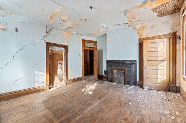 2526 Perrysville Ave, Perry Hilltop, PA 15214