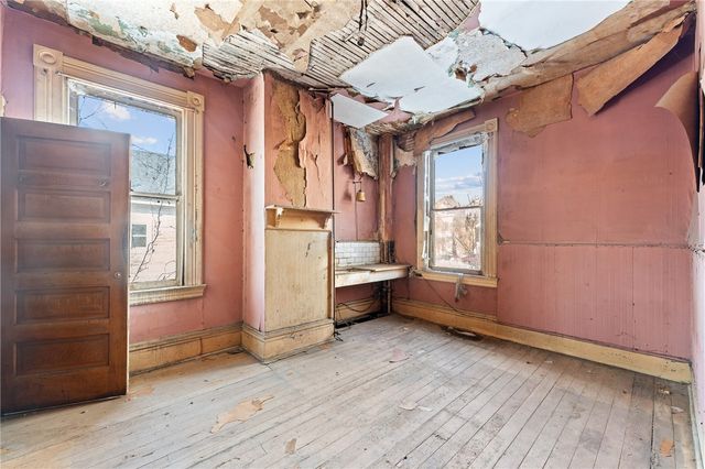 2526 Perrysville Ave, Perry Hilltop, PA 15214