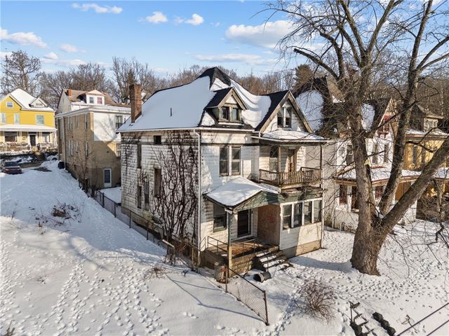 2526 Perrysville Ave, Perry Hilltop, PA 15214