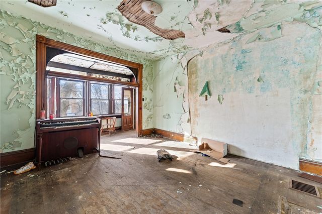 2526 Perrysville Ave, Perry Hilltop, PA 15214