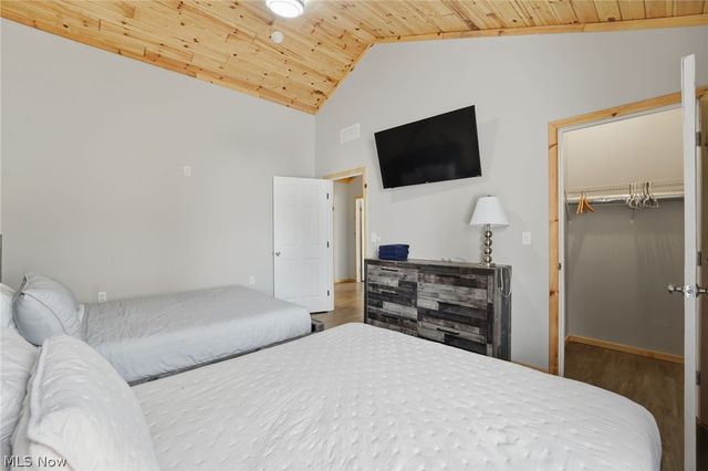 5919 Lake Road 33, Ashtabula, OH 44004