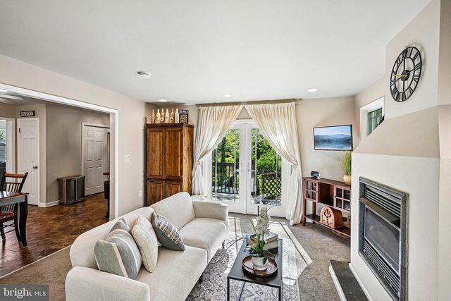 20 WHITTIER AVE, Lindenwold, NJ 08021