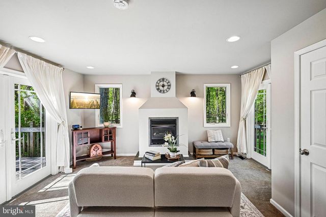 20 WHITTIER AVE, Lindenwold, NJ 08021