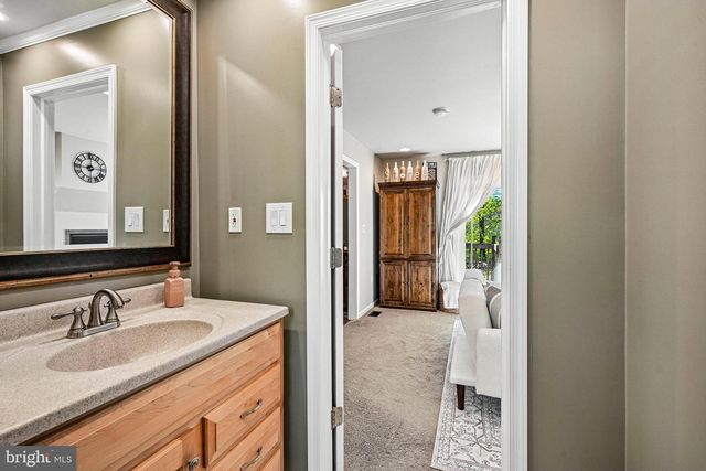 20 WHITTIER AVE, Lindenwold, NJ 08021