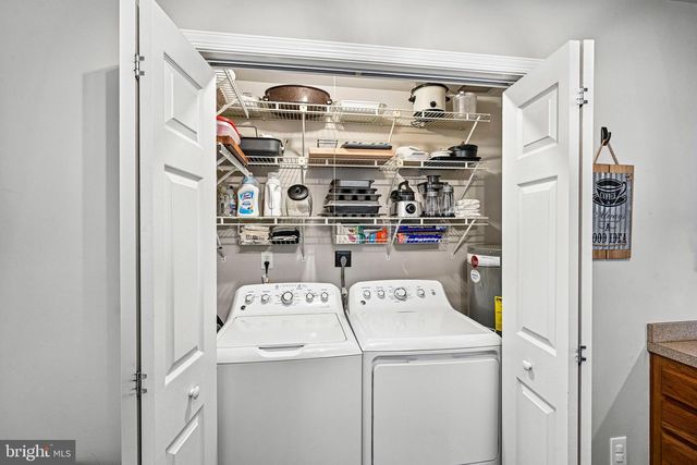 20 WHITTIER AVE, Lindenwold, NJ 08021