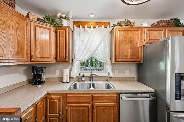 20 WHITTIER AVE, Lindenwold, NJ 08021