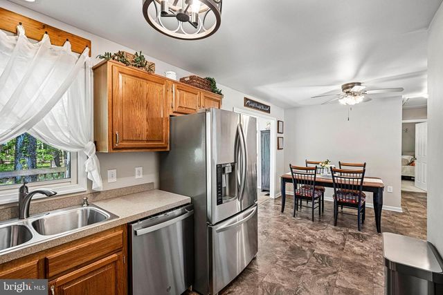 20 WHITTIER AVE, Lindenwold, NJ 08021