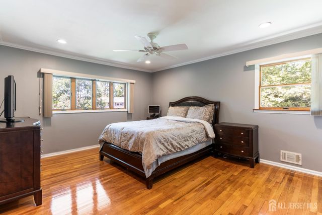 2 Brookside Court, East Brunswick, NJ 08816