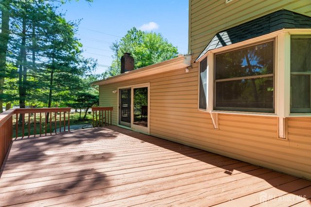 2 Brookside Court, East Brunswick, NJ 08816