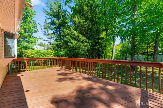 2 Brookside Court, East Brunswick, NJ 08816