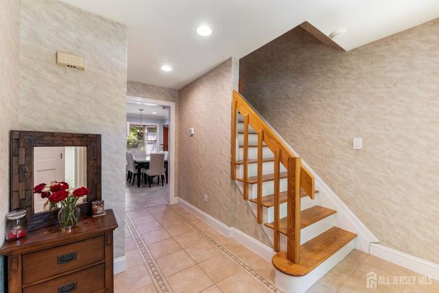 2 Brookside Court, East Brunswick, NJ 08816