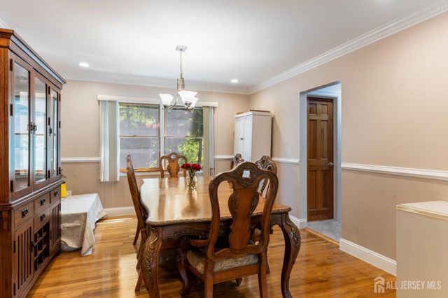 2 Brookside Court, East Brunswick, NJ 08816