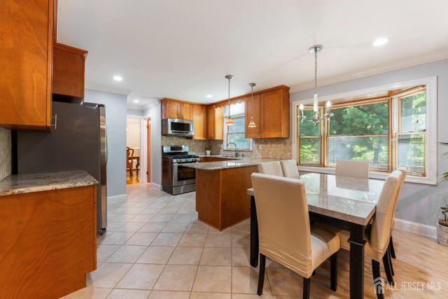 2 Brookside Court, East Brunswick, NJ 08816