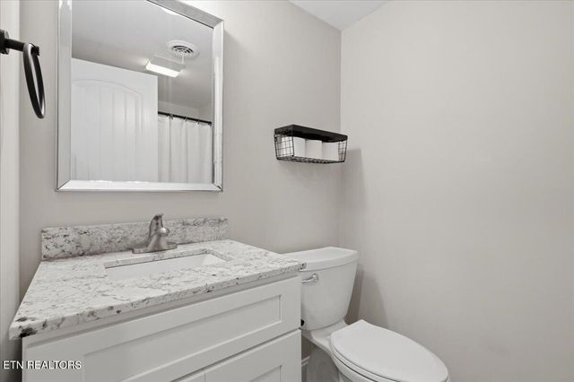 3304 SW Timberlake Drive, Knoxville, TN 37920