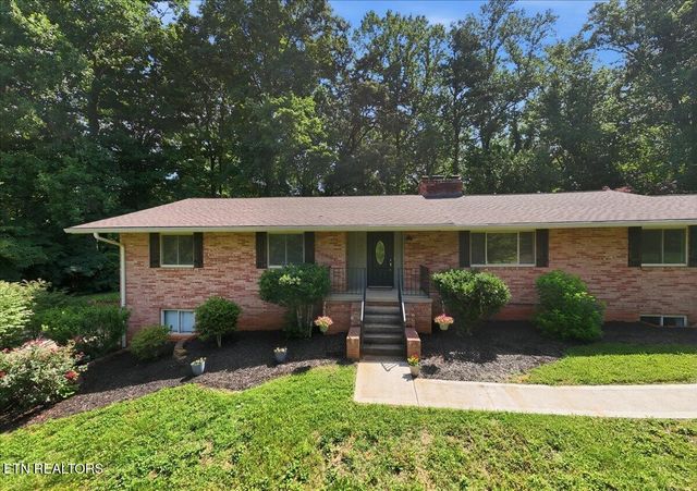 3304 SW Timberlake Drive, Knoxville, TN 37920
