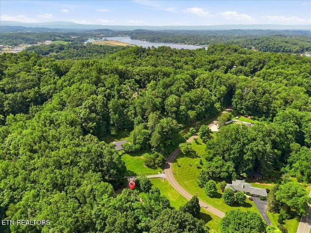 3304 SW Timberlake Drive, Knoxville, TN 37920