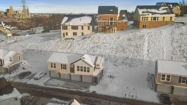 483 Station Drive, 61-200, Ludlow, KY 41016