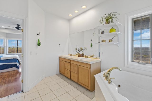 44643 County Road 29, Davis, CA 95618