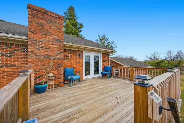 235 Lynn Drive, Lawrenceburg, KY 40342