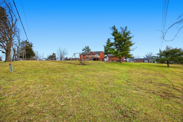 235 Lynn Drive, Lawrenceburg, KY 40342