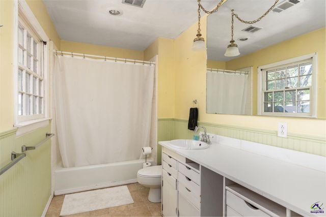 625 Cooper Street, Perry, GA 31069