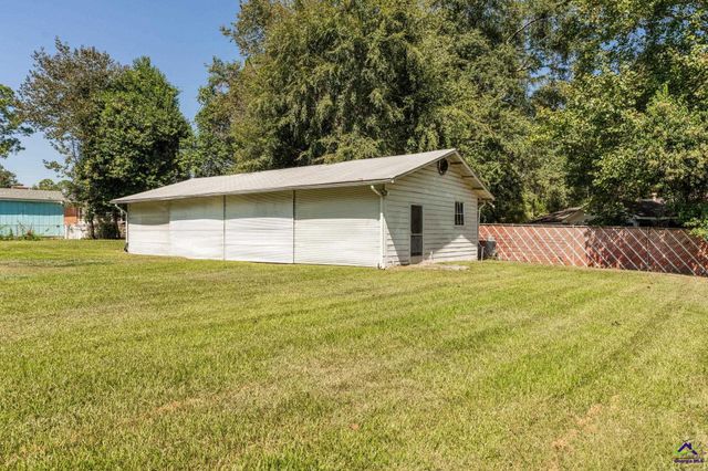 625 Cooper Street, Perry, GA 31069