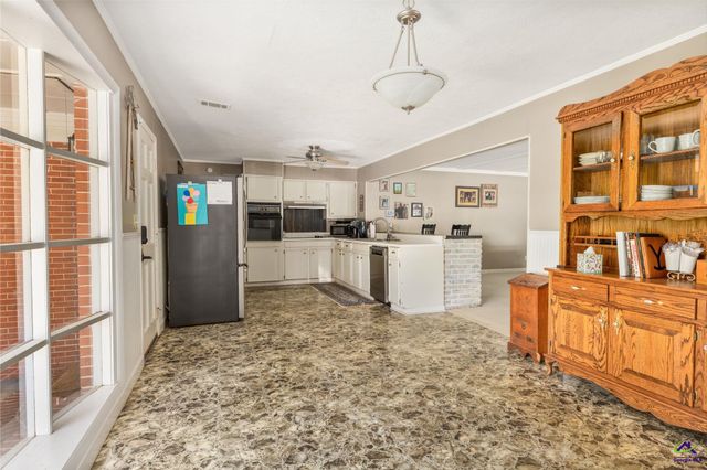 625 Cooper Street, Perry, GA 31069