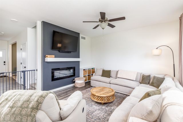 2216 NW 31st Street, Ankeny, IA 50023