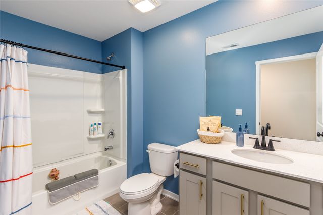 2216 NW 31st Street, Ankeny, IA 50023