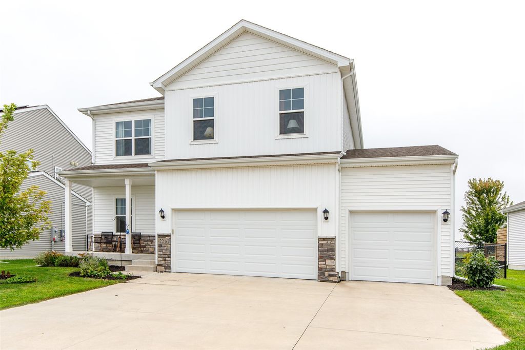 2216 NW 31st Street, Ankeny, IA 50023